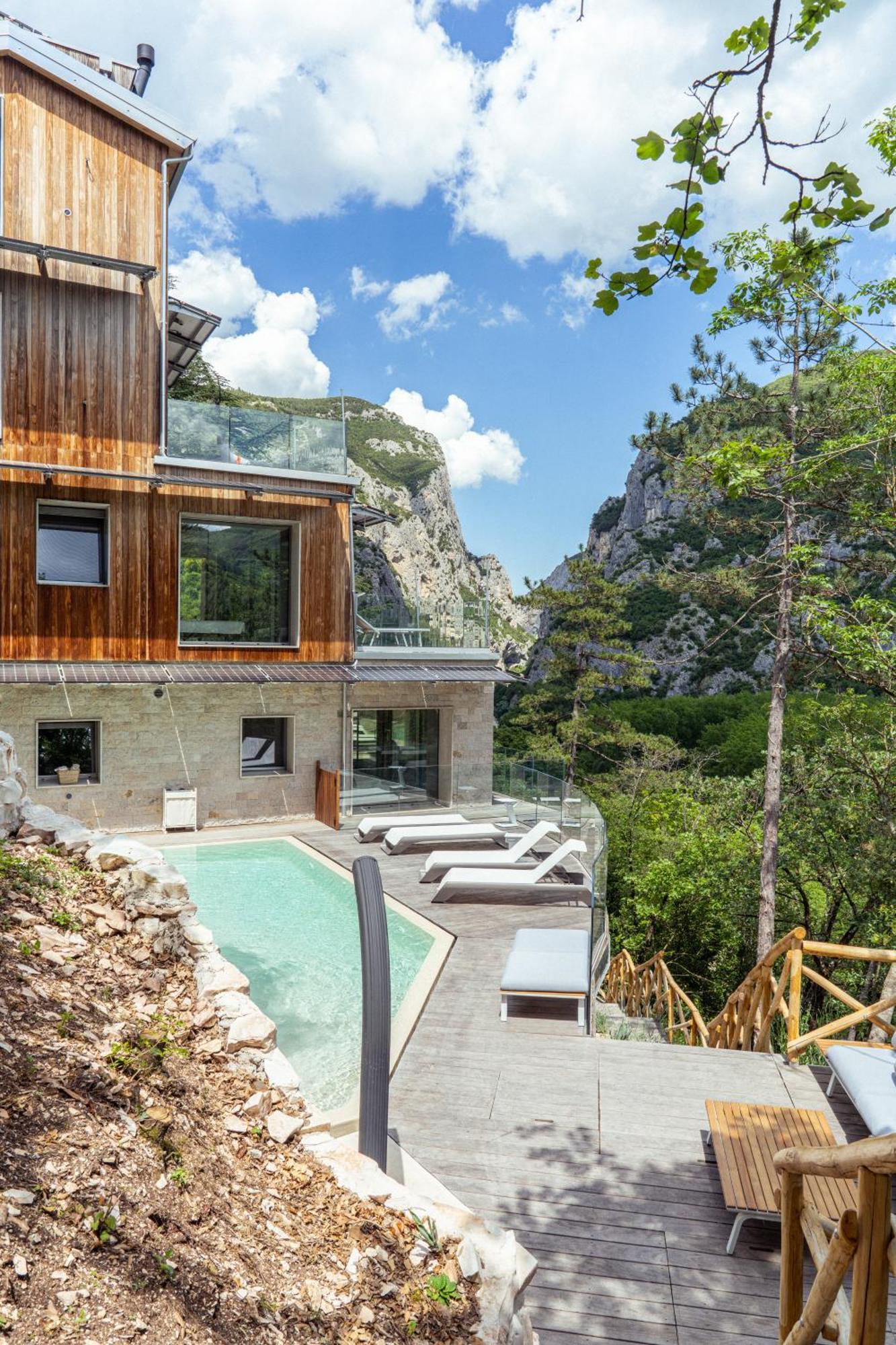 La Forestale Luxury Ecolodge Piano Terra- Appt 阿夸拉尼亚 外观 照片